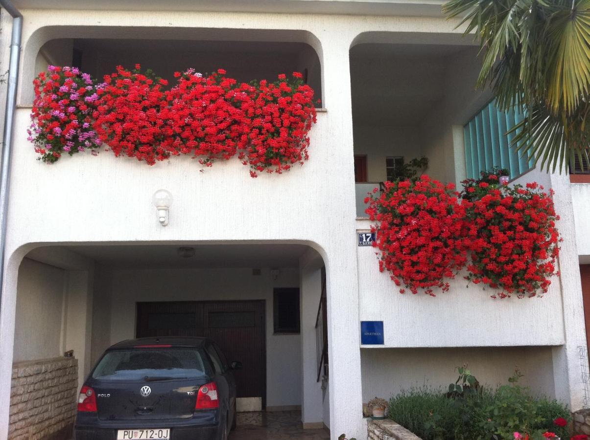 Apartman Ornela Poreč Extérieur photo